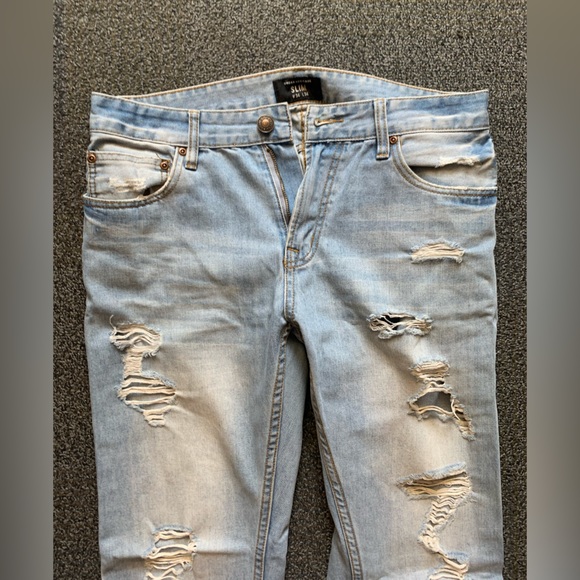 Ripped jeans - Picture 2 of 4